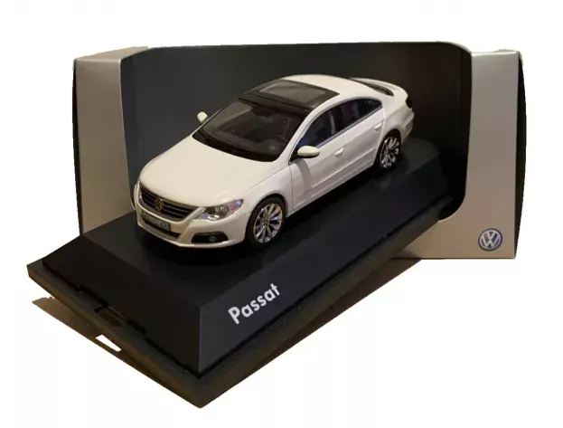 Schuco Volkswagen Passat Cc Coupe 2008 1:43 3C8099300B9A