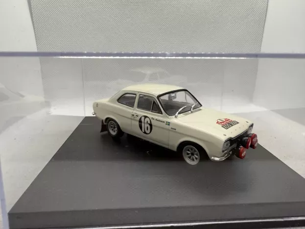 Minichamps Ford Escort Tc Mki N 16 Winner Rally Sanremo 1968 Andersson Davenport 1:43 400688116