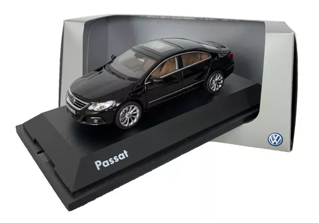 Schuco Volkswagen Passat Cc Coupe 2008 1:43 3C8099300041