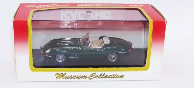 Kyosho Jaguar E-type 3.8 Spider 1961 1:43 03061G