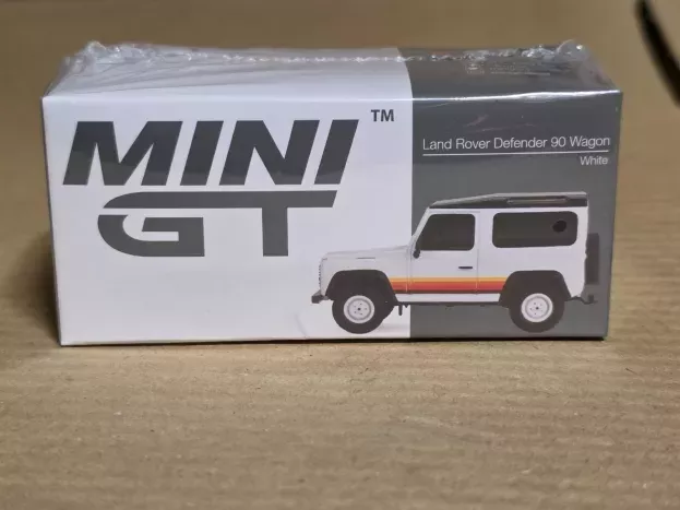 Mini-GT Land Rover Defender 90 Wagon Lhd 1983 1:64 MGT00378-L