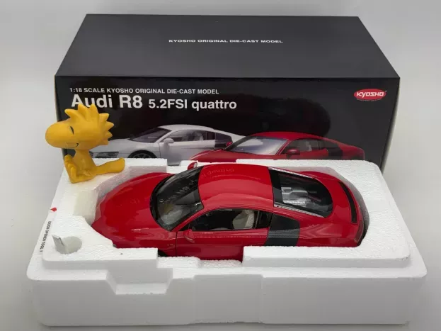 Kyosho Audi R8 5.2 Fsi V10 Quattro 2009 1:18 09216R