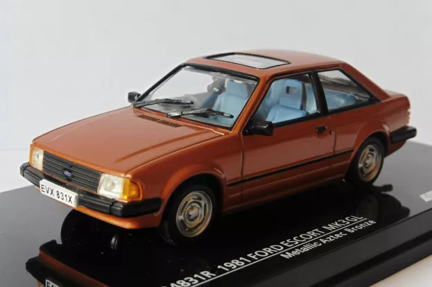 Vitesse Ford Escort Mkiii Gl 1980 1:43 24831R