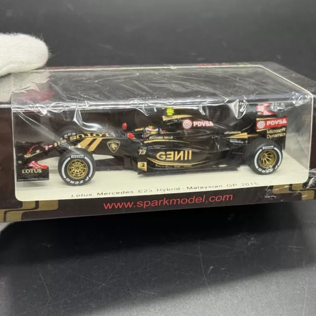 Spark Lotus F1 Renault E23 Hybrid N 13 Malaysia Gp 2015 P.maldonado 1:43 S4607