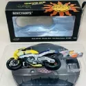 Minichamps Honda Nsr500 Team Nastro Azzurro N 46 Valentino Rossi 2001 World Champion 1:12 122016146