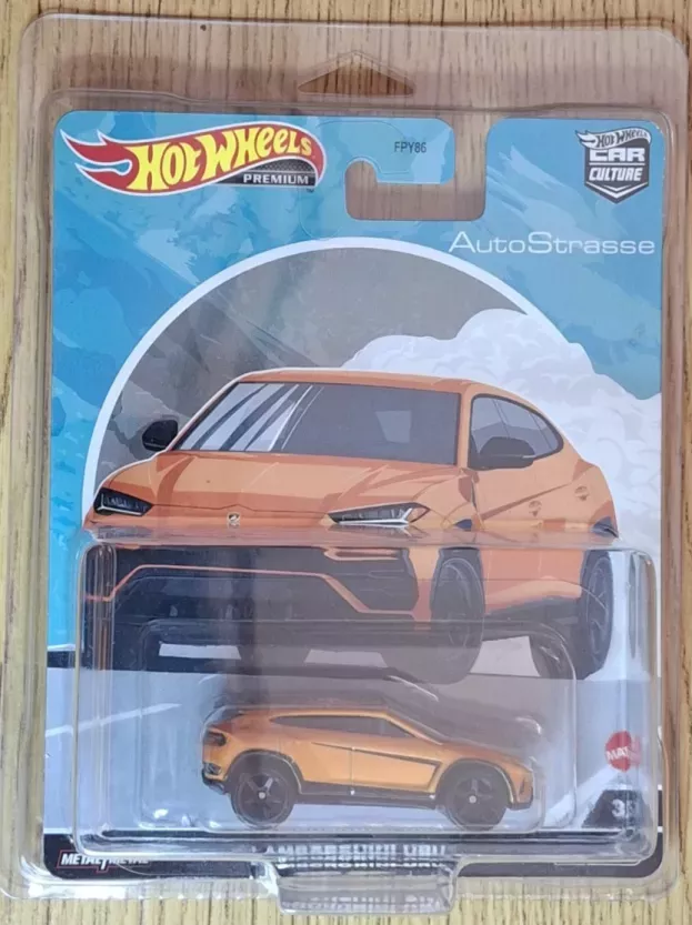 Hot Wheels Lamborghini Urus 2018 1:64 HCK16