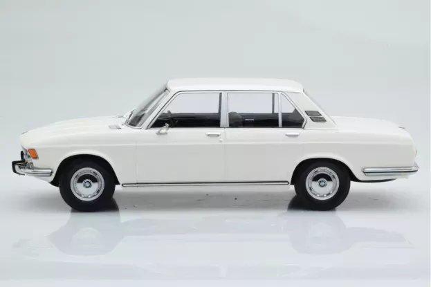 Minichamps Bmw 2500 Berline e3 1968 1:18 155029202
