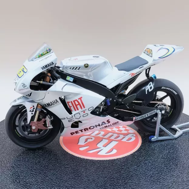 Minichamps Yamaha Yzr-m1 Fiat Yamaha Team N 46 Motogp Estoril Gp Valentino Rossi 2009 World Champion 1:12 122093146