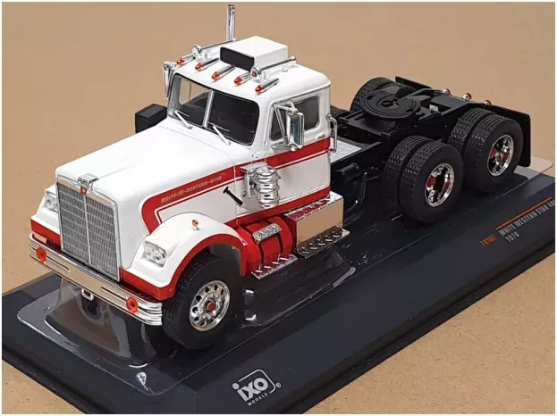 IXO Models Western Star 4854 Tractor Truck 3-assi 1970 1:43 TR107