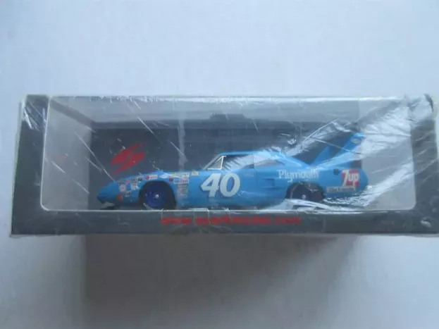 Spark Plymouth Superbird 426 C.i. N 40 Winner Daytona 500 1970 P.hamilton 1:43 S3607