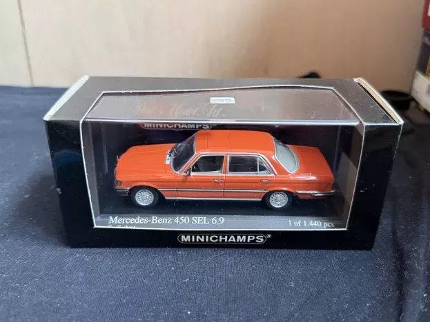 Minichamps Mercedes 450 Sel 6.9 1972-79 1:43 039204