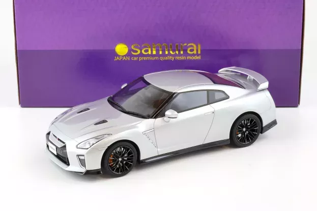 Kyosho Nissan Gt-r r35 Coupe 2020 1:18 KSR18044S