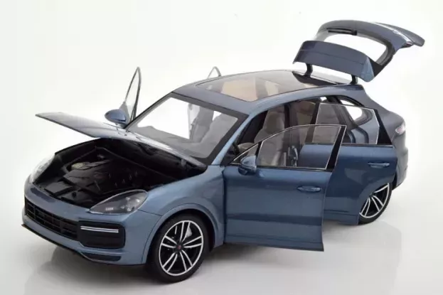 Minichamps Porsche Cayenne Turbo S 2017 1:18 110066070