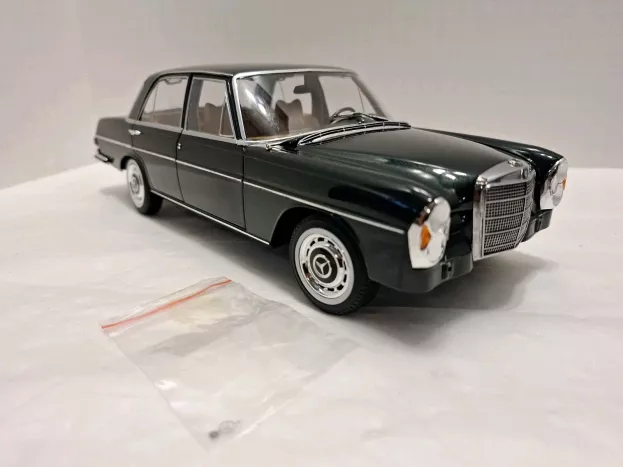 Norev Mercedes S-class 280se w108 1968 1:18 183935
