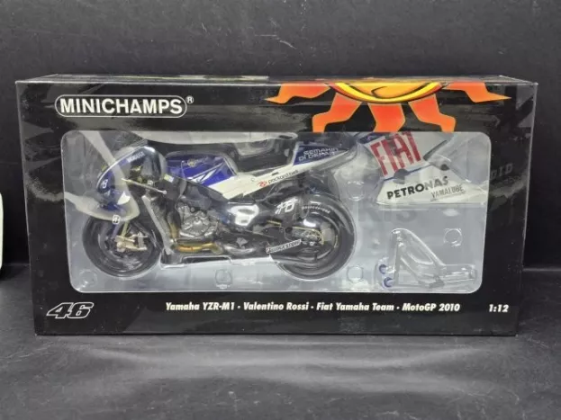 Minichamps Yamaha Yzr-m1 N 46 Motogp 2010 Valentino Rossi 1:12 122103046