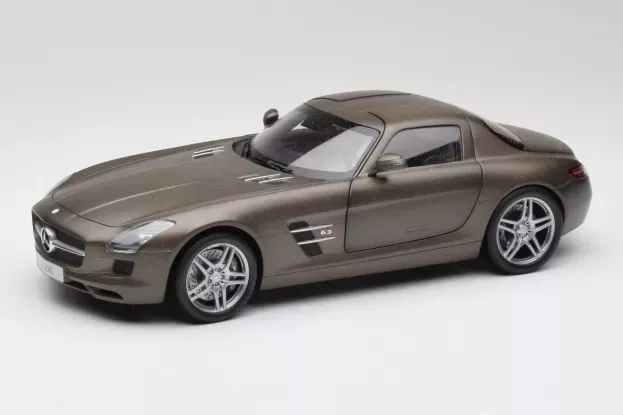 Minichamps Mercedes Sls Coupe 6.3 Amg c197 2010 1:18 B66960044