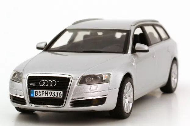 Minichamps Audi A6 Avant 2005 1:43 5010406213