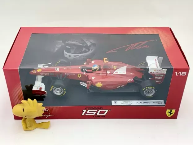 Hot Wheels Ferrari F1 150th Italia N 5 2011 Fernando Alonso 1:18 W1073