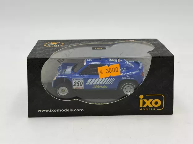 IXO Models Renault Megane Schlesser Elf N 250 Winner Rally Paris Dakar Cairo 2000 J-l.schlesser H.magne 1:43 RAM020