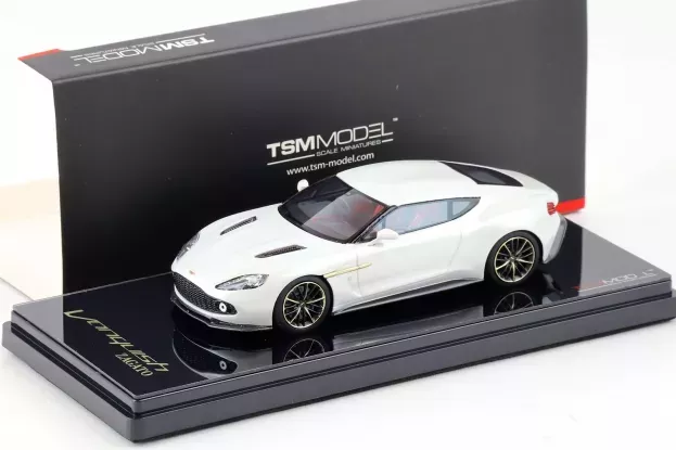 Truescale Aston Martin Vanquish Zagato Escaping 2017 1:43 TSM430162