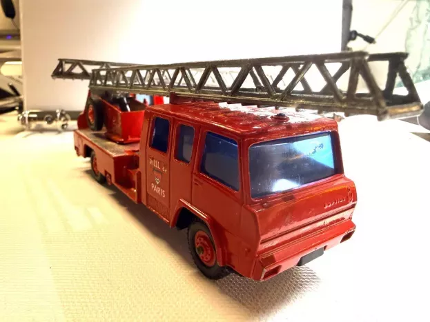 Solido Berliet 770ke Truck Fire Engine With Scale Ville De Paris 1976 1:60 352