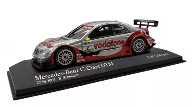 Minichamps Mercedes C-class Team Amg-mercedes N 7 Season Dtm 2005 B.schneider 1:43 400053507