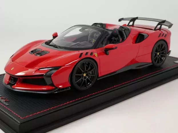 MR Models Ferrari Sf90 Xx Stradale Spider 2024 Con Vetrina With Showcase 1:18 FE042B