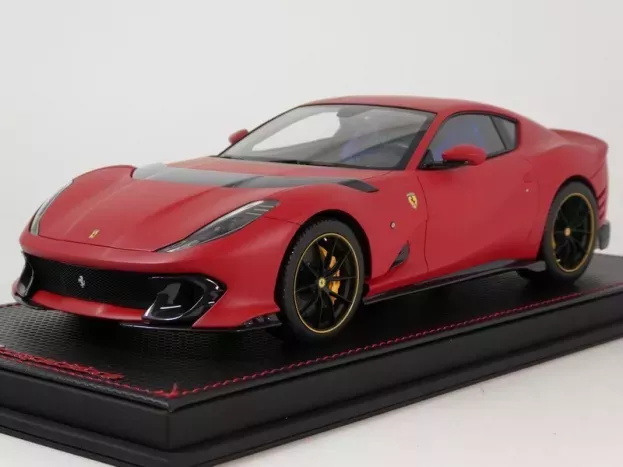 MR Models Ferrari 812 Competizione 2022 Con Vetrina With Showcase 1:18 FE033SE4