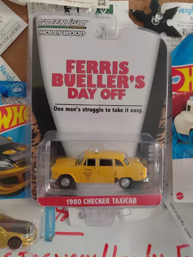 Greenlight Checker Taxi Cab 1980 Ferris Bueller's Day Off 1:64 62030C