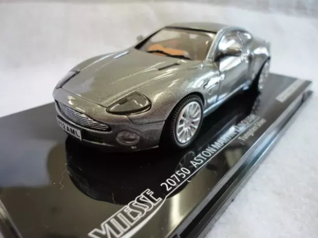 Vitesse Aston Martin Vanquish Coupe 2-door 2001 1:43 20750