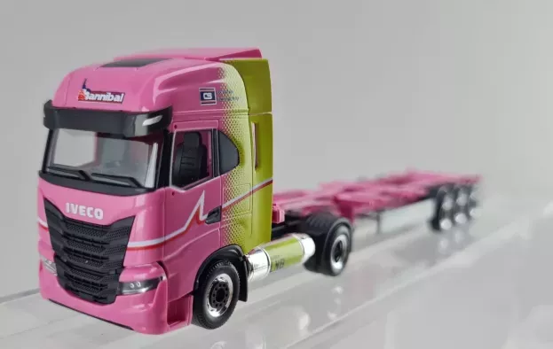 Herpa Iveco S-way Truck Lng Hannibal Transports 2020 Without Eucon Container 1:87 PIHR947763