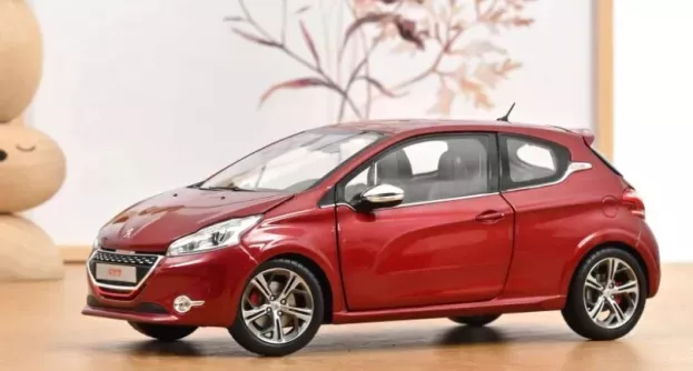 Norev Peugeot 208 Gti 2-door 2013 1:18 184700