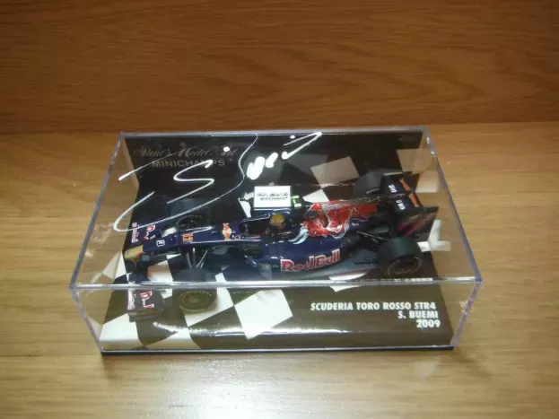 Minichamps Toro Rosso F1 Str4 N 12 Race Version 2009 S.buemi 1:43 400090012