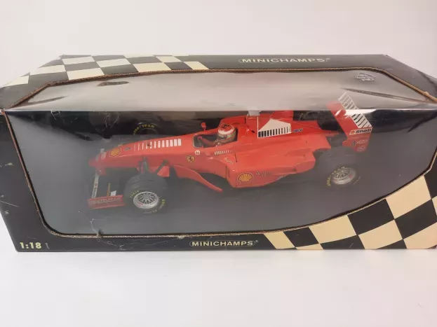Minichamps Ferrari F1 F300 V10 N 4 Season 1998 E.irvine 1:18 180980004