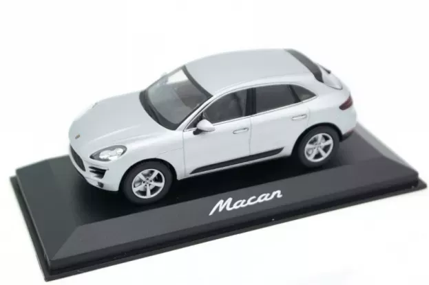 Minichamps Porsche Macan 2013 1:43 WAP0201540E