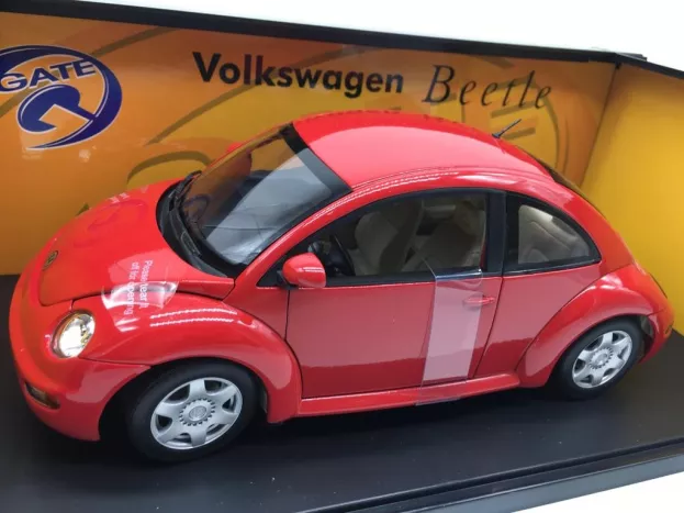 Autoart Volkswagen New Beetle 1998 1:18 01037