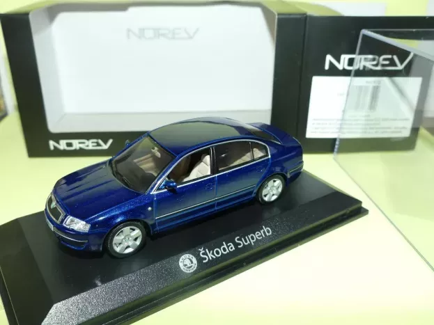 Norev Skoda Superb 2004 1:43 840612
