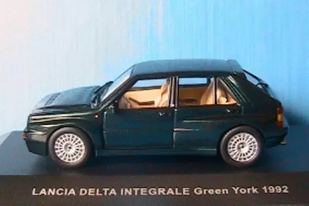IXO Models Lancia Delta Integrale Green York 1992 1:43 C&C001
