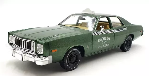 Greenlight Plymouth Fury Checker Cab Taxi 1976 Beverly Hills Cop 1:18 19110