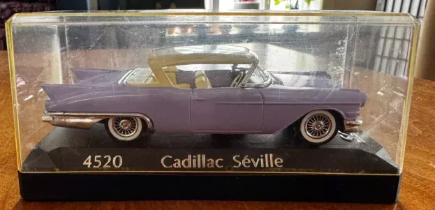Solido Cadillac Eldorado Seville 1:43 4520