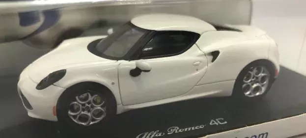 Spark Alfa Romeo 4c 2013 1:43 S3894