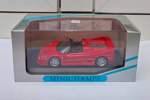Minichamps Ferrari F50 Spider 1995 1:43 430075162