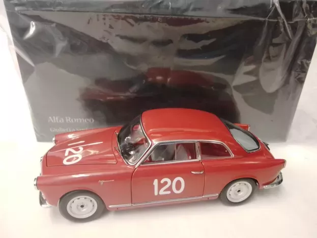 Kyosho Alfa Romeo Giulietta Sv Sprint Veloce N 120 Mille Miglia 1956 G.becucci P.cazzato 1:18 08957A