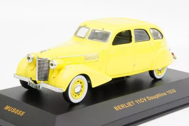 IXO Models Berliet 11cv Dauphine 1939 1:43 MUS055