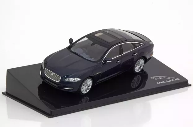 IXO Models Jaguar Xj 2010 1:43 50JDCAXJCS