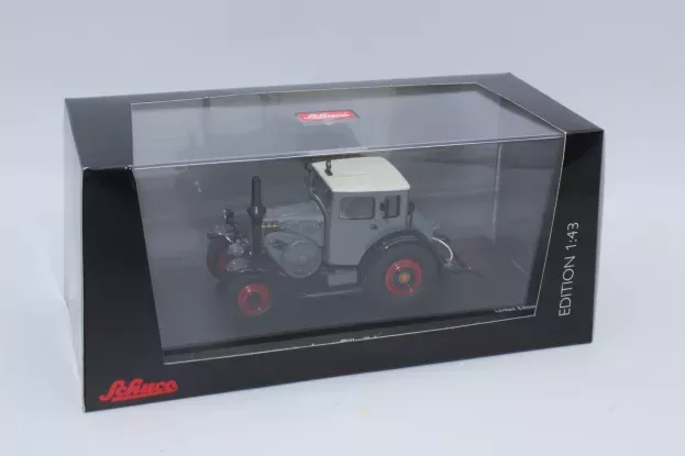 Schuco Lanz Eilbulldog Tractor 1937 1:43 2982