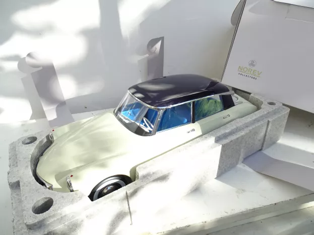 Norev Citroen Ds19 1956 1:12 121565