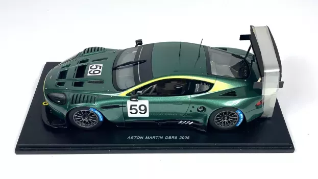 Spark Aston Martin Dbr9 N 59 Presentation 2005 1:24 S2400