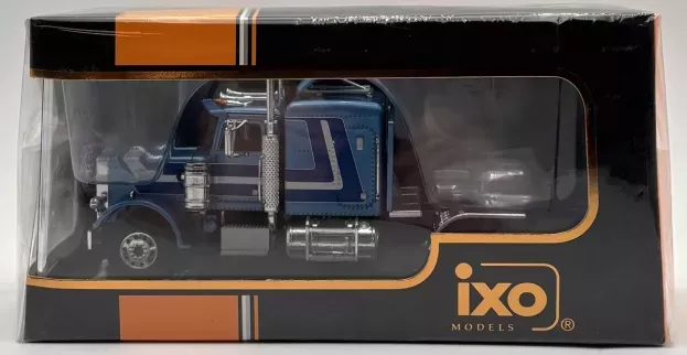 IXO Models Peterbilt 359 Tractor Truck 3-assi 1967 1:43 TR105