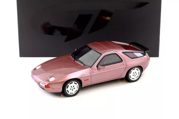 GT Spirit Porsche 928 S Coupe 1980 1:18 GT524